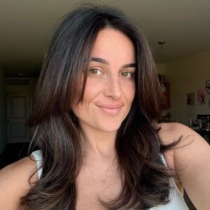 Meet your Posher, Abbey